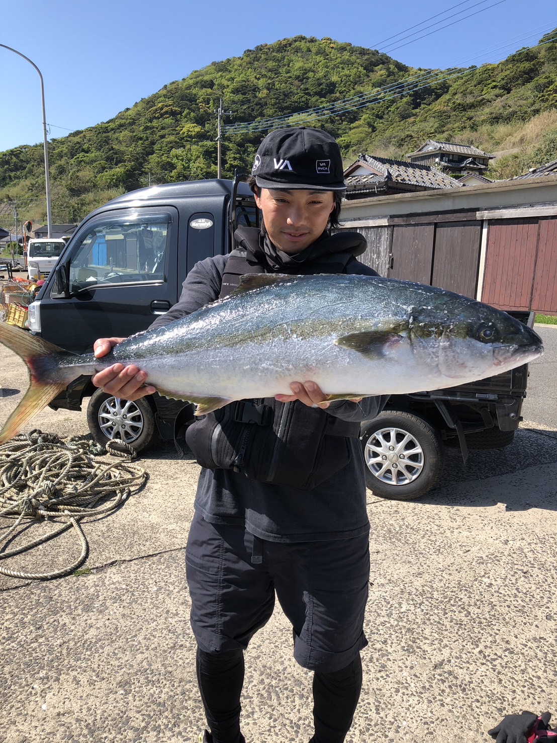 q}T85cm